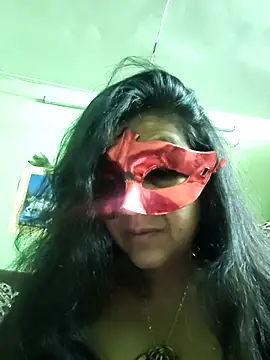 Snapshot of LOVE__RANI chatting on 04-25-26, 01:08 LOVE RANI online show from 04-25-26, 01:08
