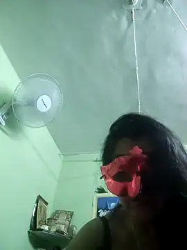 Snapshot of LOVE__RANI chatting on 04-25-26, 06:49 LOVE RANI online show from 04-25-26, 06:49