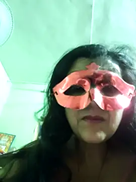 Snapshot of LOVE__RANI chatting on 05-25-26, 07:42 LOVE RANI online show from 05-25-26, 07:42