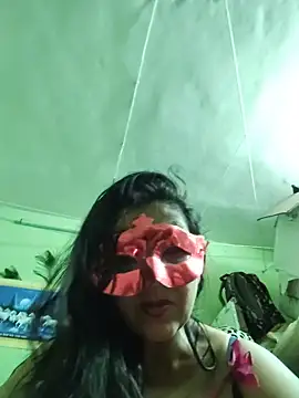 Snapshot of LOVE__RANI chatting on 05-27-26, 06:38 LOVE RANI online show from 05-27-26, 06:38