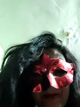 Snapshot of LOVE__RANI chatting on 05-29-26, 07:01 LOVE RANI online show from 05-29-26, 07:01