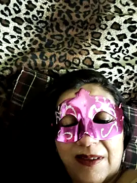 Snapshot of LOVE__RANI chatting on 06-06-26, 12:49 LOVE RANI online show from 06-06-26, 12:49