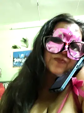 Snapshot of LOVE__RANI chatting on 07-02-26, 08:42 LOVE RANI online show from 07-02-26, 08:42