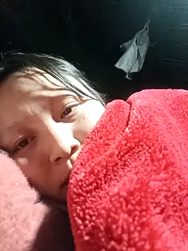 yoyo-mi online show from 12-18-25, 08:48