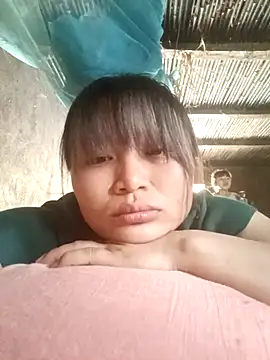 Snapshot of yoyo-mi chatting on 05-19-26, 05:14 yoyo-mi online show from 05-19-26, 05:14