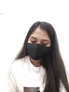 Green LaDY66 online show from 11-08-25, 02:45