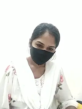 Green LaDY66 online show from 11-13-25, 03:55