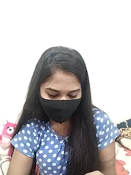 Green LaDY66 online show from 11-20-25, 06:40