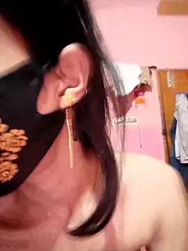 Green LaDY66 online show from 04-24-26, 12:18