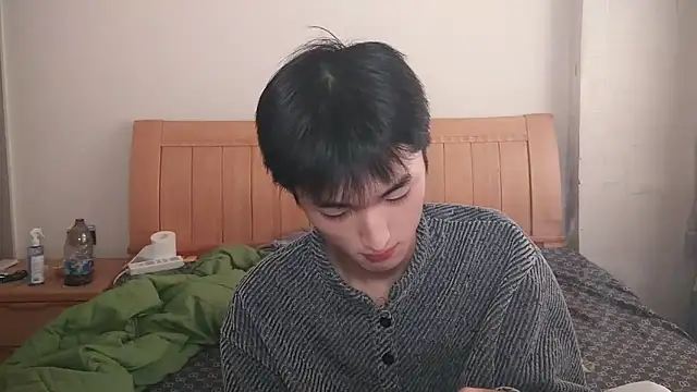 N228 online show from 12-21-25, 03:35