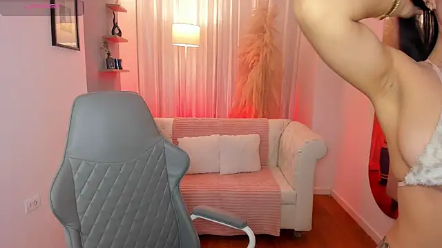 MelodyVega  online show from 10-30-25, 12:28