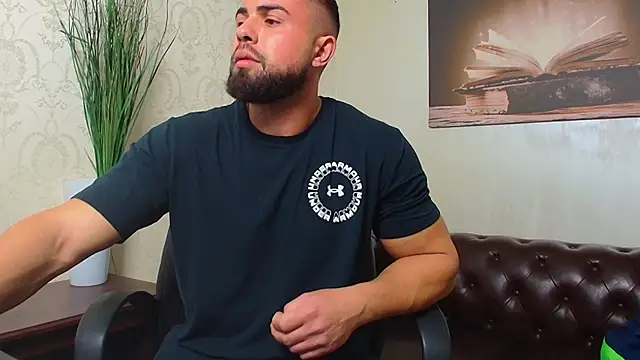 Snapshot of HayesWood chatting on 11-29-25, 05:43 HayesWood online show from 11-29-25, 05:43