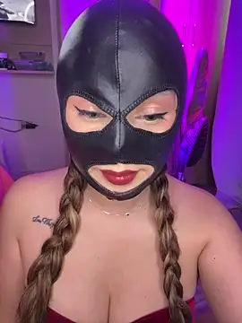 Snapshot of MasterAlexSlavekate chatting on 05-17-26, 10:28 MasterAlexSlavekate online show from 05-17-26, 10:28