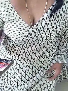 tamil chitra12 online show from 11-05-25, 04:34