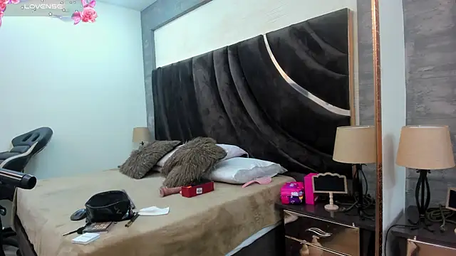 Lady Lure online show from 03-13-26, 02:45