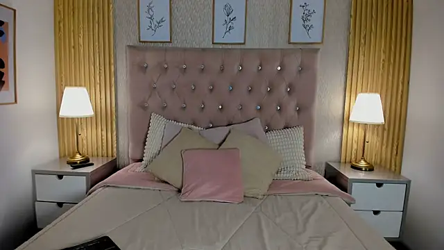 KamyGlam online show from 06-13-26, 08:18