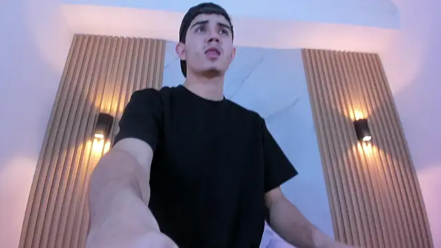 alejo gray online show from 10-29-25, 03:53