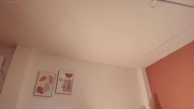 Ebonyswet  online show from 12-20-25, 07:43