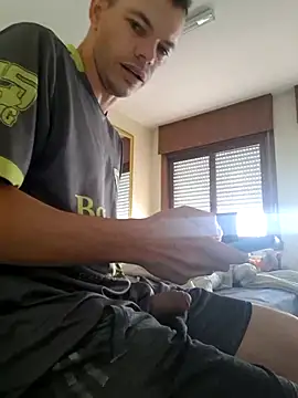 Casal2011 online show from 10-29-25, 05:25