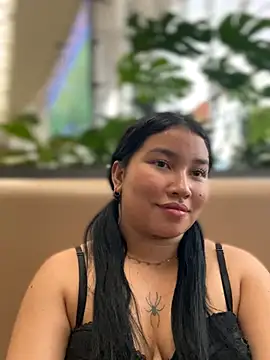 Vickybon online show from 10-28-25, 08:22