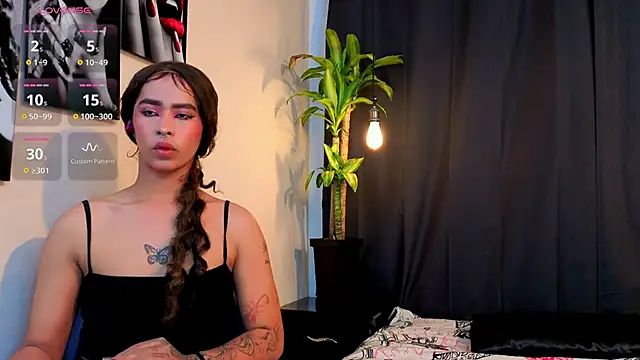 Snapshot of Flor_Gil chatting on 11-07-25, 04:01 Flor Gil online show from 11-07-25, 04:01