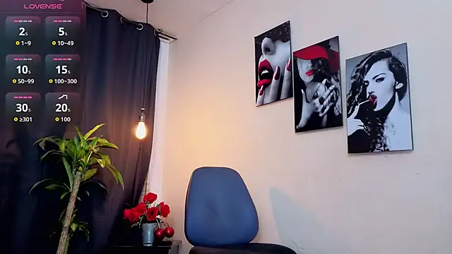 Snapshot of Flor_Gil chatting on 11-28-25, 03:20 Flor Gil online show from 11-28-25, 03:20