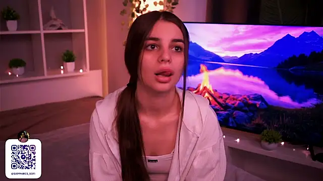 Snapshot of LauraHansil chatting on 11-10-25, 07:07 LauraHansil online show from 11-10-25, 07:07