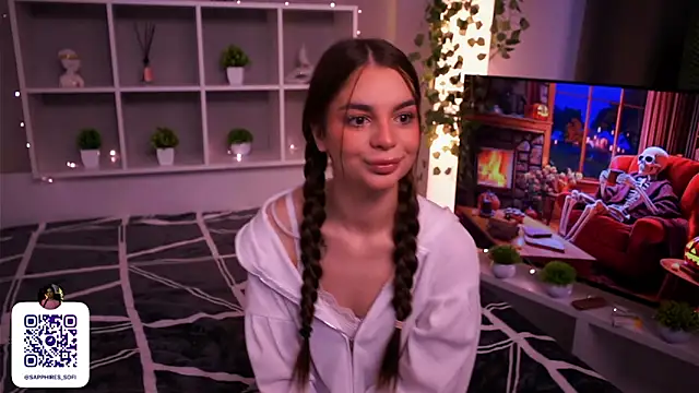 Snapshot of LauraHansil chatting on 11-14-25, 07:07 LauraHansil online show from 11-14-25, 07:07