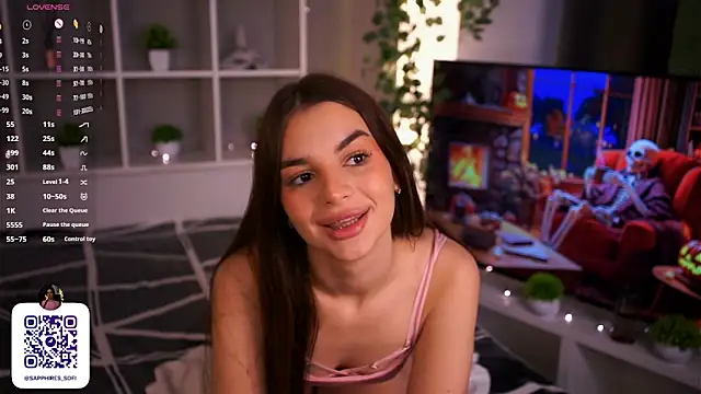 Snapshot of LauraHansil chatting on 11-15-25, 06:55 LauraHansil online show from 11-15-25, 06:55