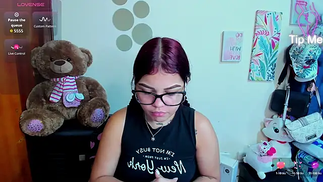 Emma boo online show from 12-22-25, 02:47