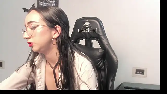 LindsayWild online show from 11-03-25, 06:42