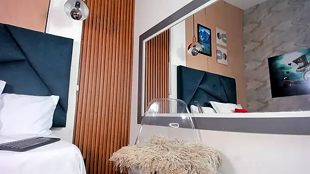 Ivy Spicy online show from 03-16-26, 07:51