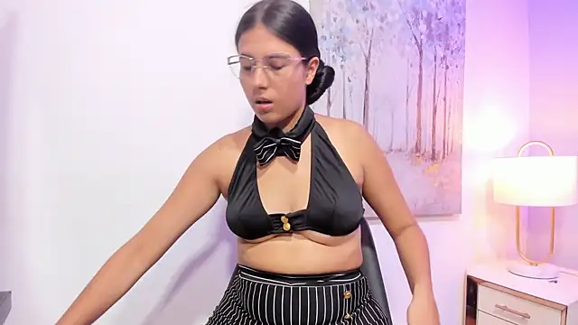 DanniaKross 1 online show from 11-05-25, 07:36