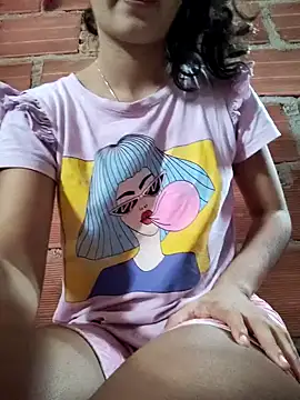 Soymaia online show from 03-17-26, 01:47