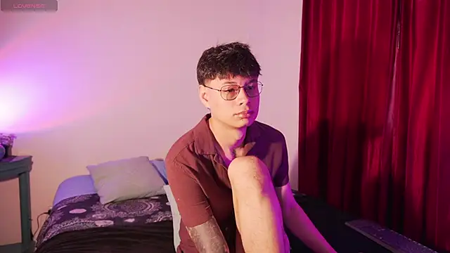 estmonnn online show from 04-13-26, 10:37