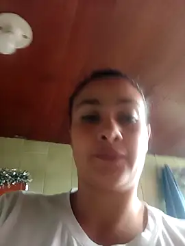 Snapshot of Isa-Giraldo chatting on 11-23-25, 07:35 Isa-Giraldo online show from 11-23-25, 07:35