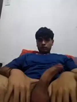 Snapshot of Rizos20cm chatting on 11-08-25, 04:34 Rizos20cm online show from 11-08-25, 04:34