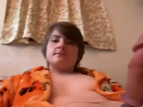 smallguy808 online show from 10-30-25, 04:03