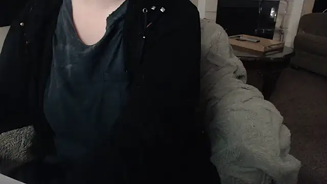 Snapshot of Skyl31 chatting on 11-12-25, 02:12 Skyl31 online show from 11-12-25, 02:12