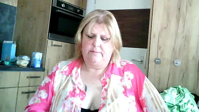 Sylviastar46 online show from 03-24-26, 09:14