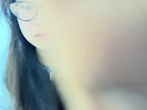 xiaojingzi66 online show from 12-03-25, 12:14