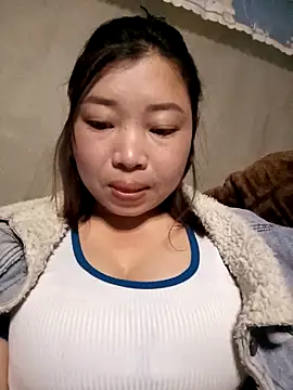 julybe online show from 02-04-26, 04:02