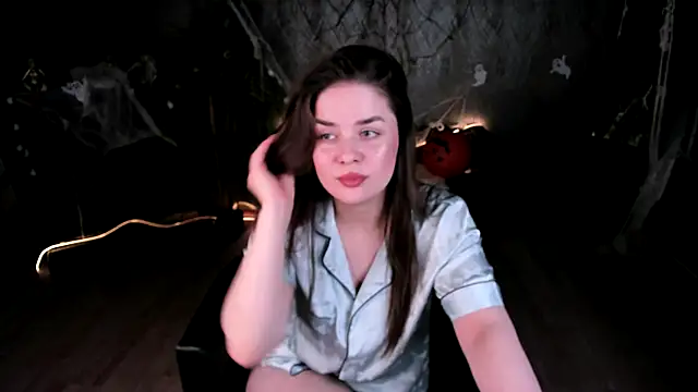 Amore Angel online show from 10-30-25, 01:12