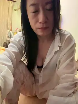 Snapshot of aniani11 chatting on 04-29-26, 03:16 aniani11 online show from 04-29-26, 03:16
