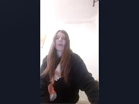 Zizi Zuzu online show from 10-29-25, 07:15