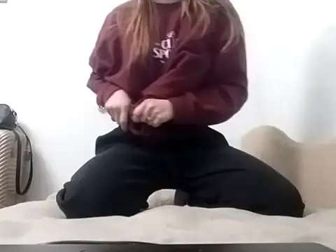 Zizi Zuzu online show from 11-02-25, 07:16