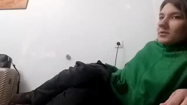 Zizi Zuzu online show from 11-05-25, 06:52