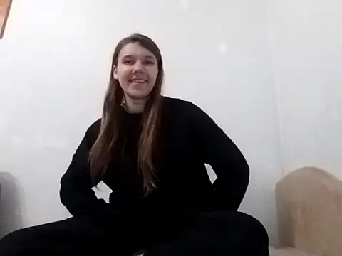 Zizi Zuzu online show from 11-08-25, 07:12