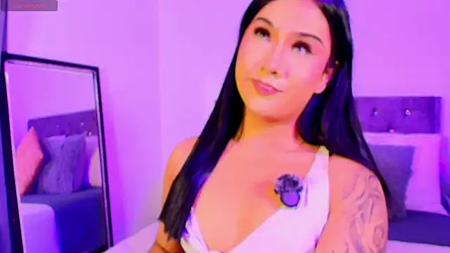 Snapshot of Vale_prado chatting on 11-14-25, 10:58 Vale prado online show from 11-14-25, 10:58