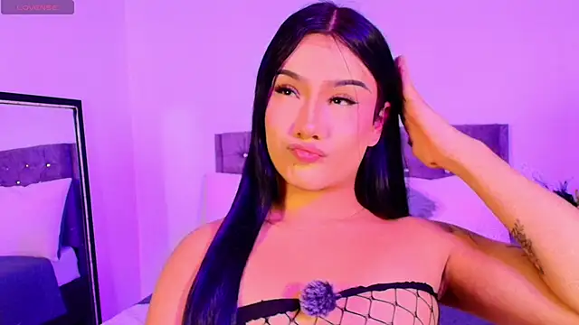 Snapshot of Vale_prado chatting on 11-22-25, 03:49 Vale prado online show from 11-22-25, 03:49